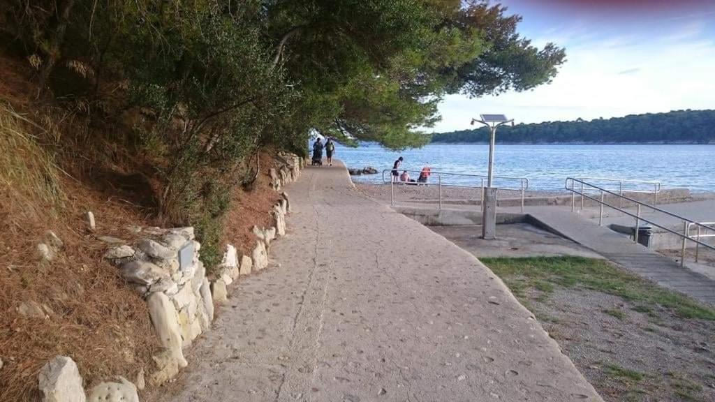 Apartman Petra Palit Exteriör bild